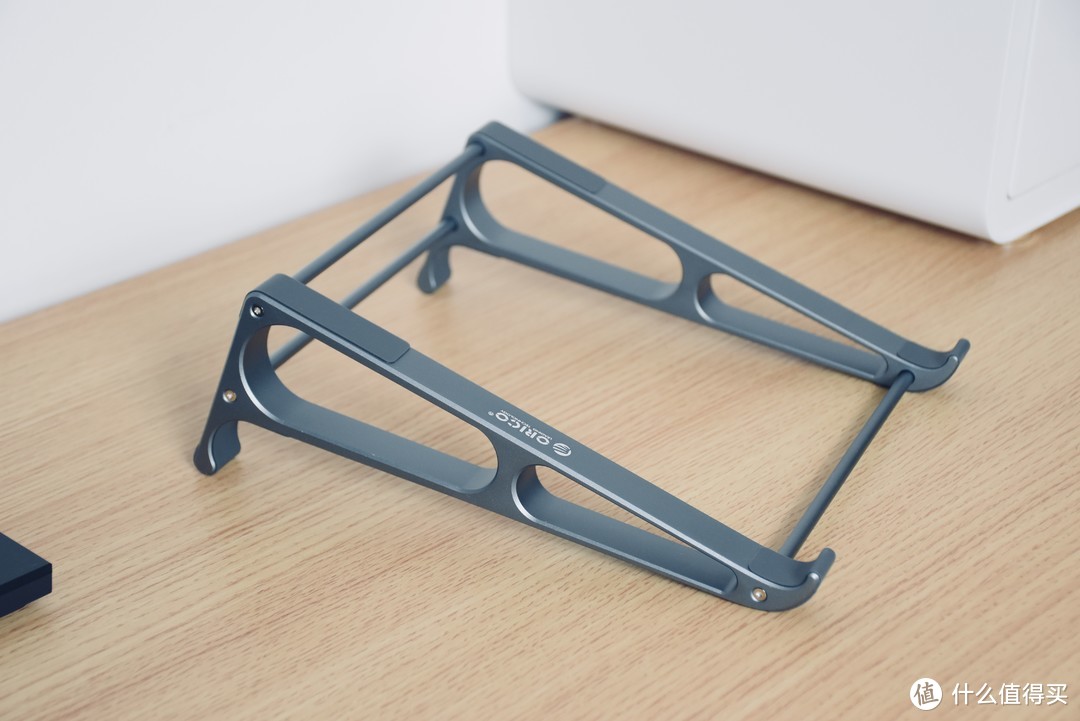 设计简洁时尚,一架两用更方便,奥睿科ma13立式笔记本支架体验_电脑支