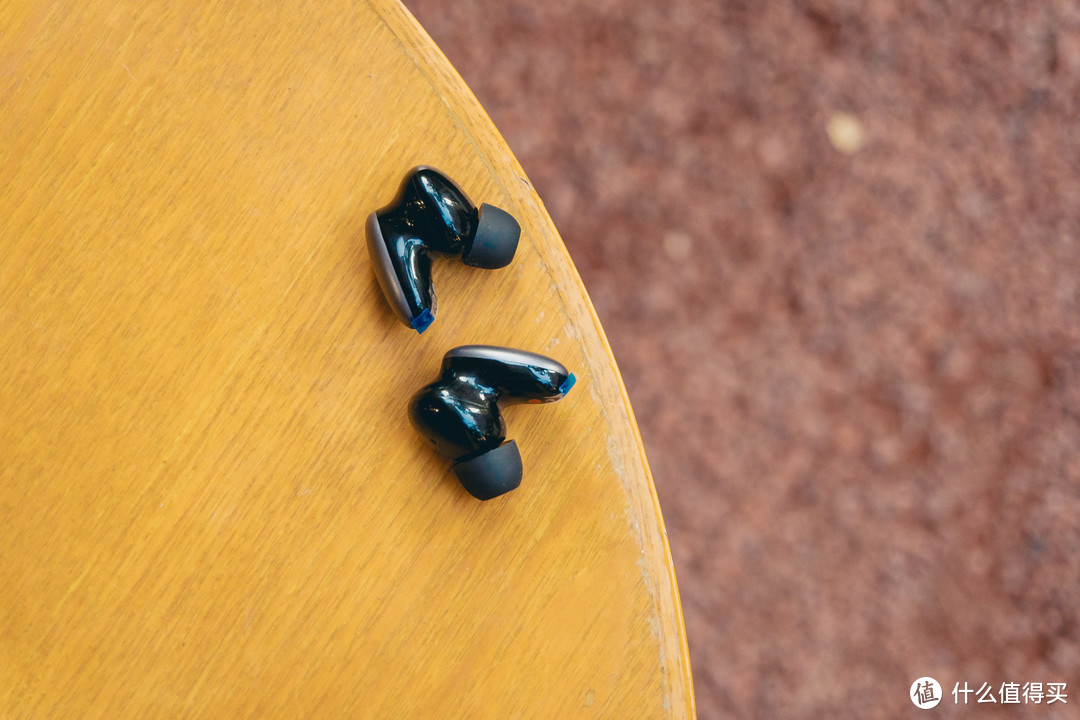 常年霸榜的绿联出降噪耳机了，HiTuneX6真无线降噪蓝牙耳机评测