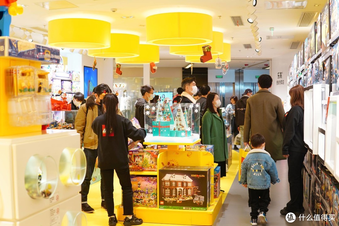 乐高®探店行：玩具界的顶流，让成人和孩子都爱的秘密究竟是什么？
