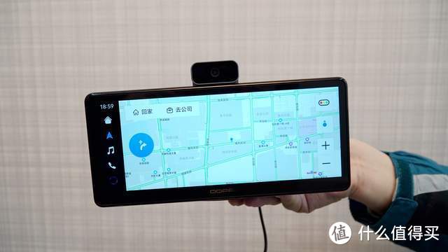 盯盯拍车载智慧屏，支持HUAWEI HiCar，跨屏流转3K超广角三摄