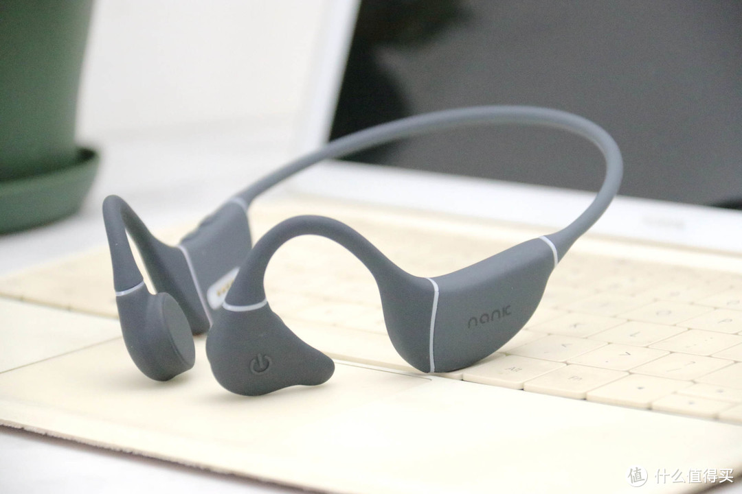 南卡骨传导耳机Runner Pro3体验：听歌不入耳，运动更安全