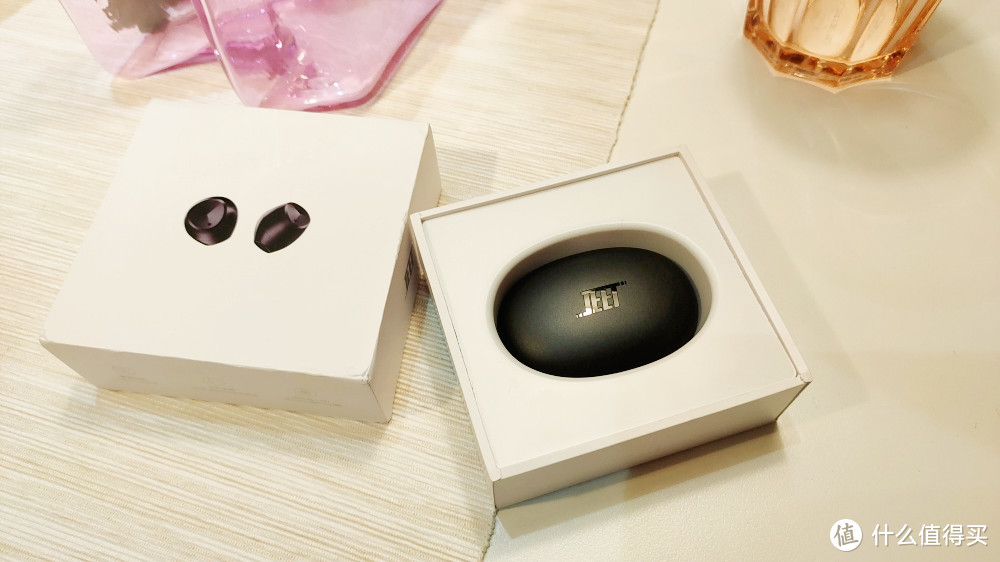 刚入手一款身材小巧 的蓝牙耳机：JEET Air2