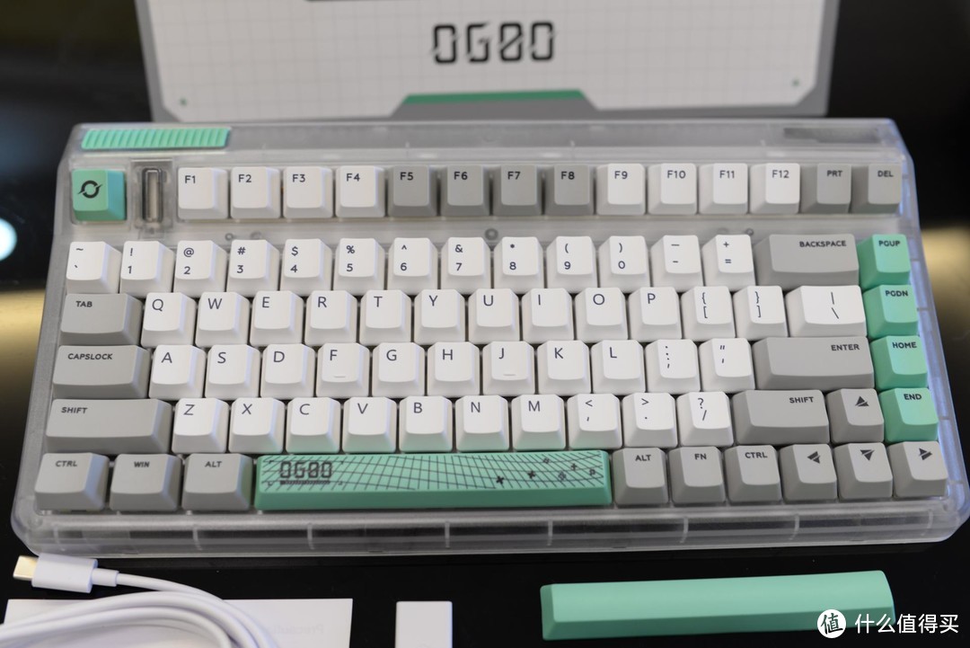 设计感拉满，让我的桌面不再单调——IQUNIX OG80虫洞无线三模机械键盘开箱