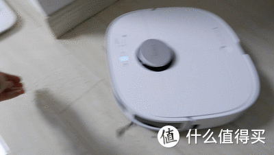 升级自动水箱免洗扫地机-美的W11扫地机器人开箱