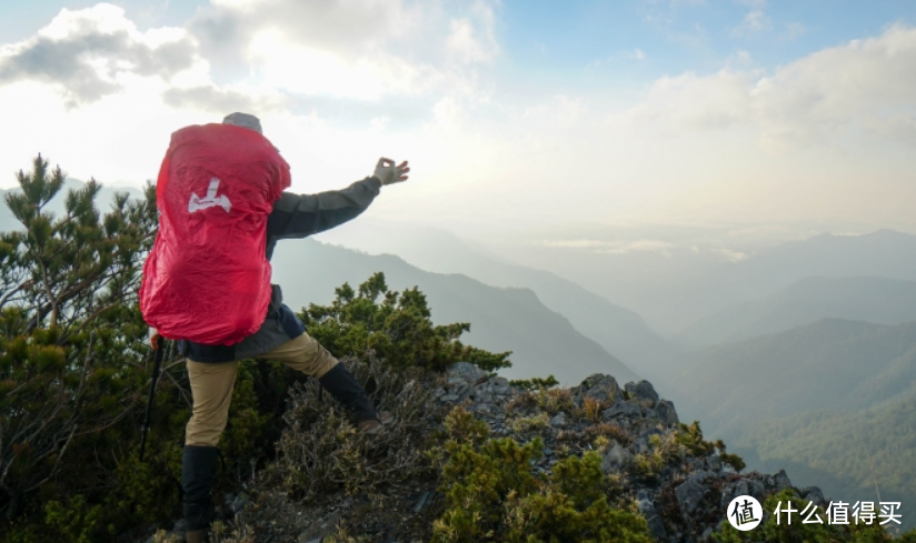 山高人为峰-2021年度总结-为数不多的几次很好友登山团建