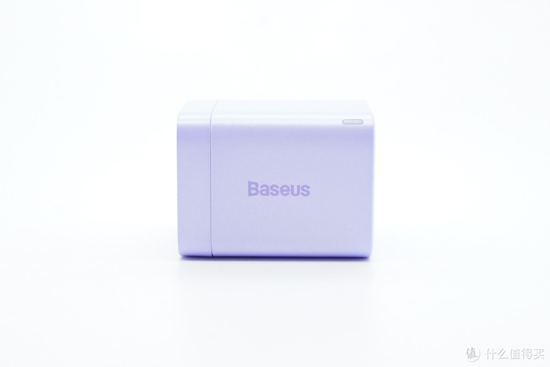 拆解报告：Baseus倍思20W超级硅快充充电器Pro版
