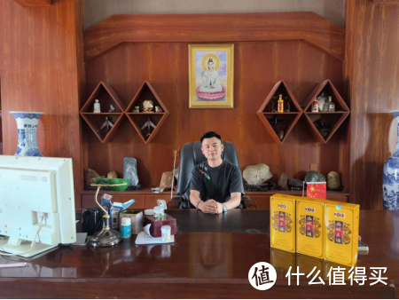 热烈祝贺新疆西域王酒专卖店突破2000家