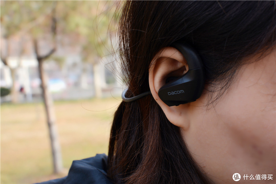 ​Dacom E60骨传导运动蓝牙耳机，将运动风格贯彻到底