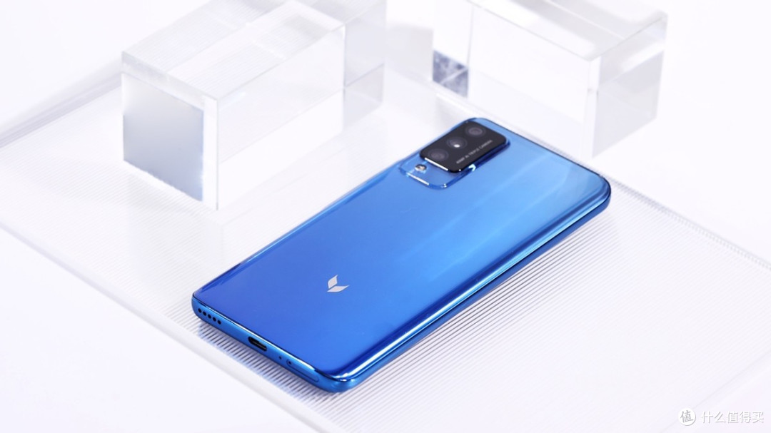 麦芒10上手图赏66英寸无界全面屏40w快充颜值同样高