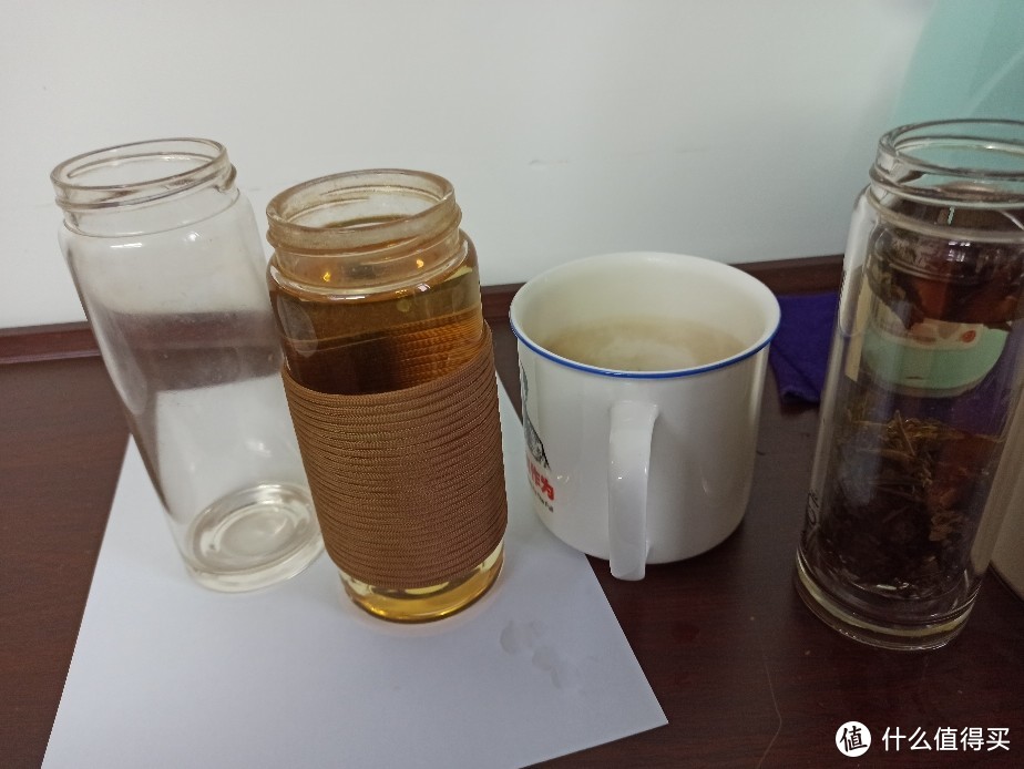 白茶饼确实要存放，存放半年的白茶味道转化明显。