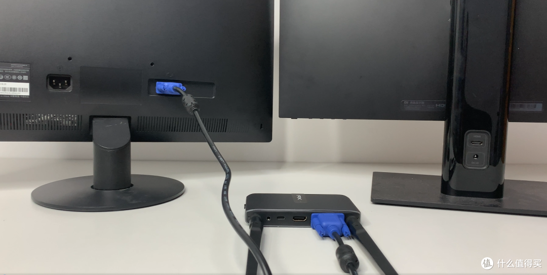 VGA线连接投屏器