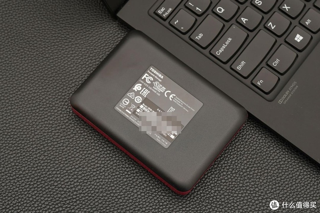 实用首选！东芝V10移动硬盘上手实测：快速备份、安全存储