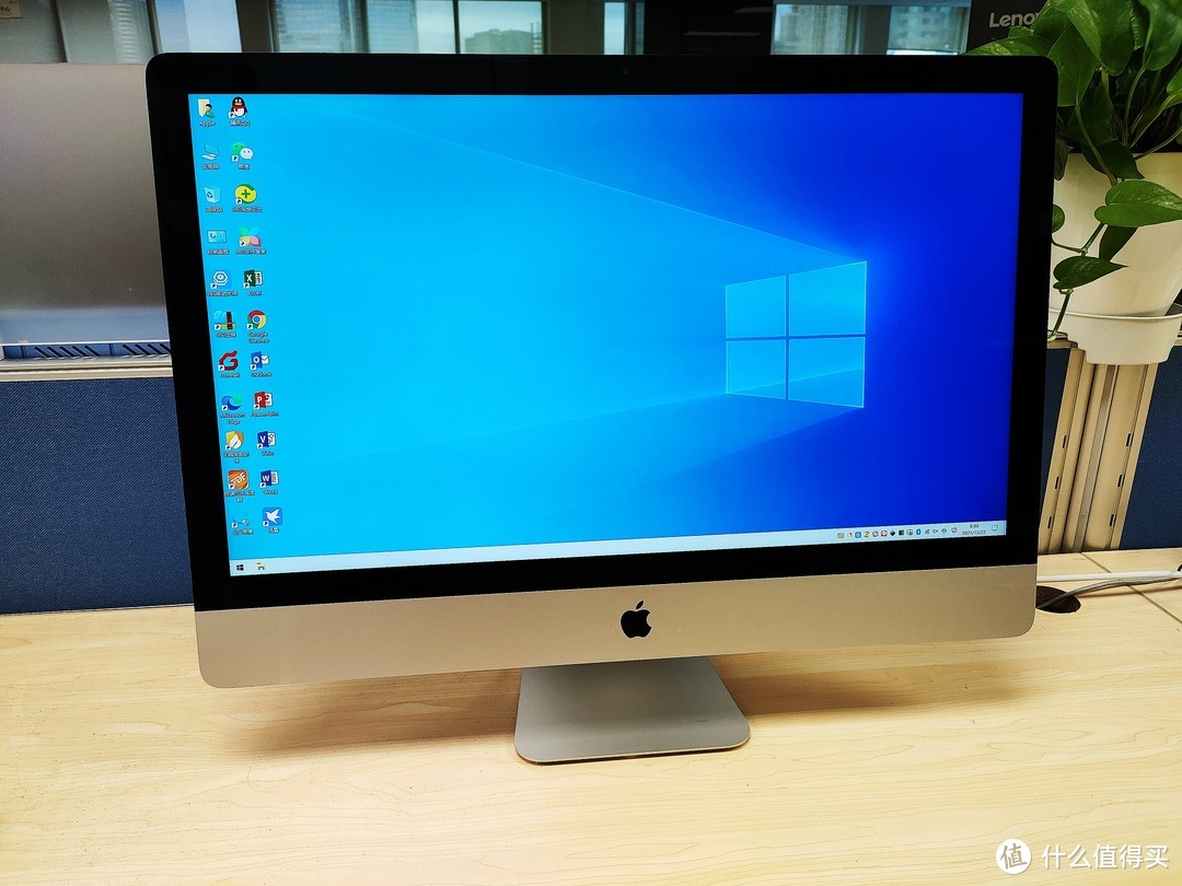 给集团总部的领导2013款iMac 27英寸一体机装Windows 10系统，升级库存的内存条！