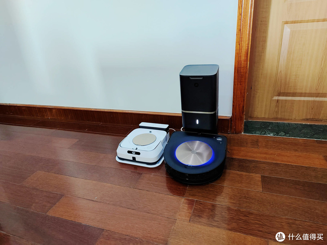 ​一擦一拖，轻松联动搞定深度清洁 - iRobot s9+扫地机器人 & m6擦地机器人