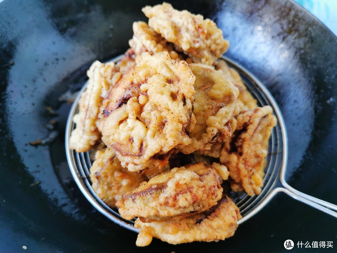 茄子的神仙吃法！外焦里嫩，下酒下饭还能当零食，调脆皮糊是关键