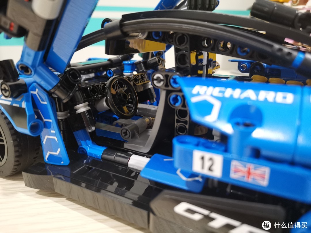 LEGO 科技组系列 42123 迈凯伦SENNA GTR 开箱评测