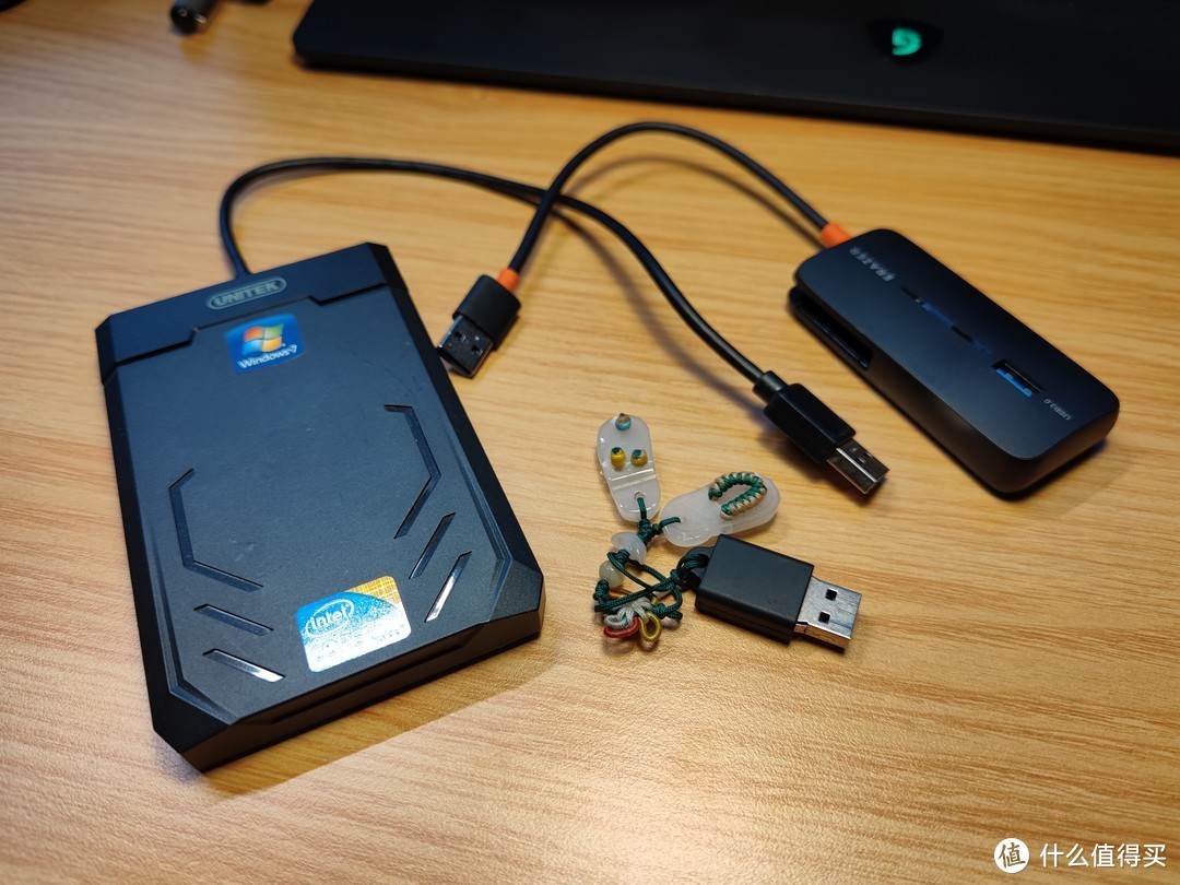 四口同传130MB/秒：19块9异能者Erazer高速USB3.0集线器开箱简评