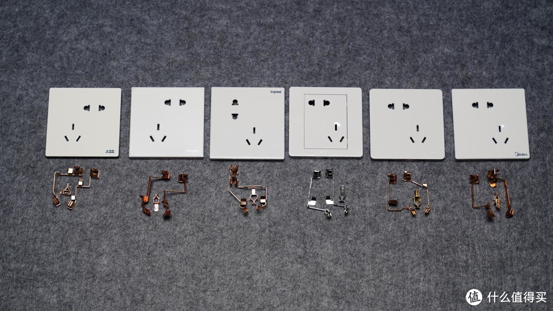 6款平价斜五孔插座实力拆解对比：ABB、施耐德、罗格朗、公牛、OPPLE、美的……