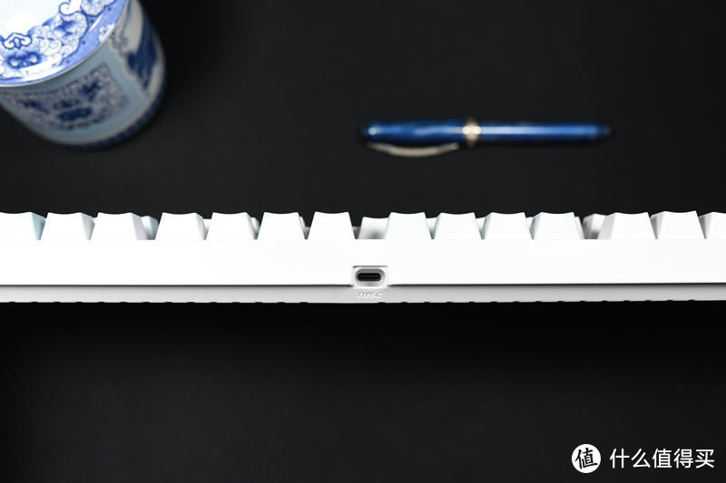 国风元素，一款不错的104-黑爵AK666清莲雅韵机械键盘