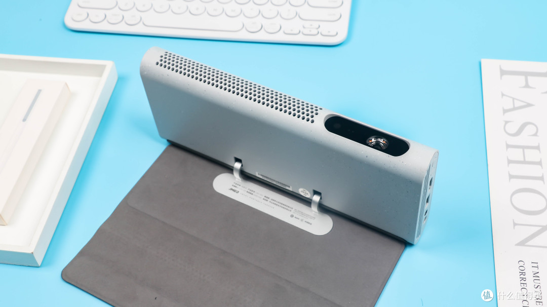 小巧好携带坚果m7便携式投影仪02晒单