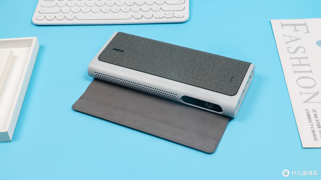 小巧好携带坚果m7便携式投影仪02晒单