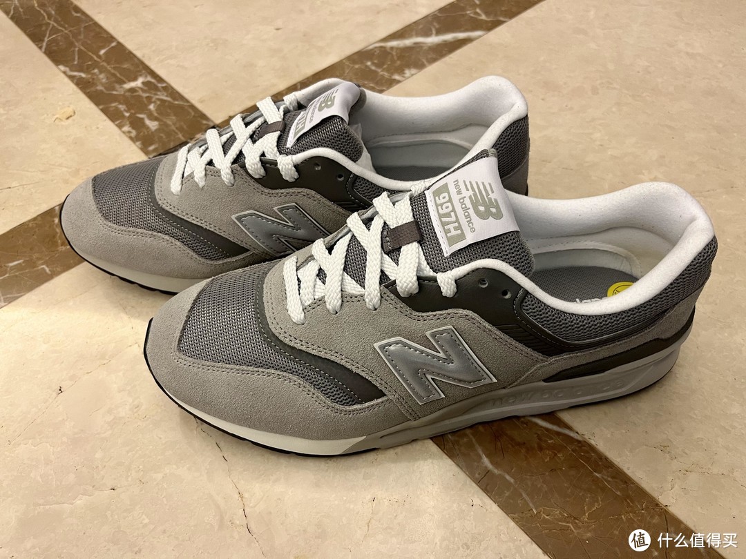 刚刚扔掉NB 574再入New Balance CM997HCA休闲鞋