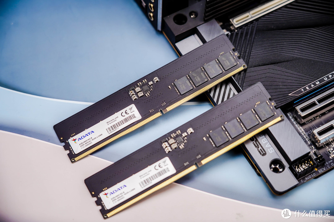 还是DDR5内存最配12代CPU，生产力翻倍提升，威刚D5抢先入手测试