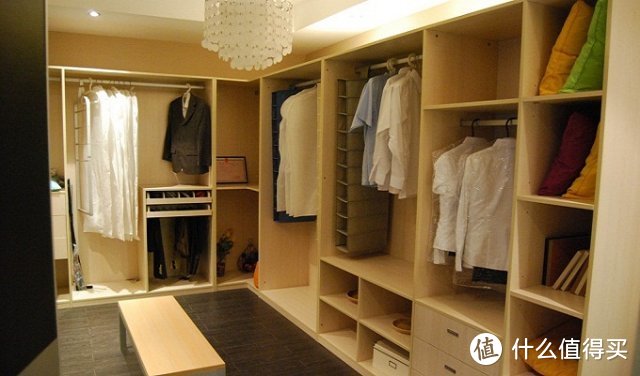 衣柜高度一般多高合适？如何选购一款合适的衣柜？