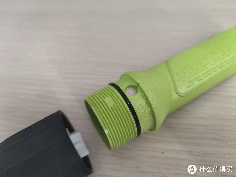 安全至上，开箱一个溪流之光（Streamlight） 4AA防爆手电