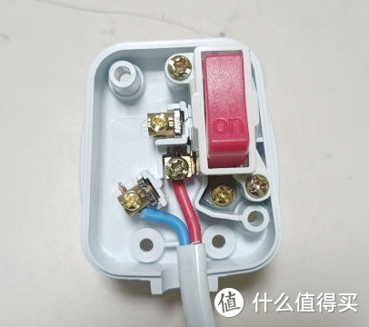 【家庭DIY】不务正业的数码博主教你用独立开关插头改造鱼缸LED灯，全套只需20元