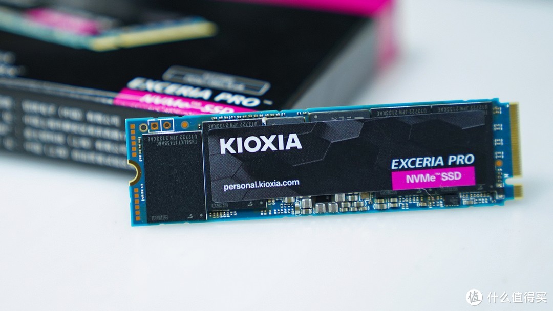 PCIe 4.0固态硬盘新品，铠侠EXCERIA PROSE10测评，大缓存设计，读取7300MB/s