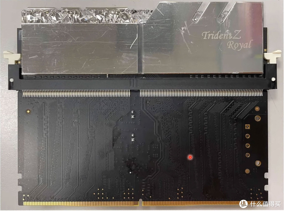 网传 华硕正在研发 DDR5 转 DDR4 内存适配器