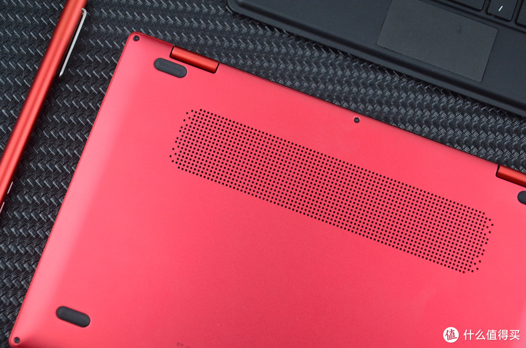 10.1英寸的便携笔记本：壹号本4代锦鲤限量版体验，红色外观吸睛