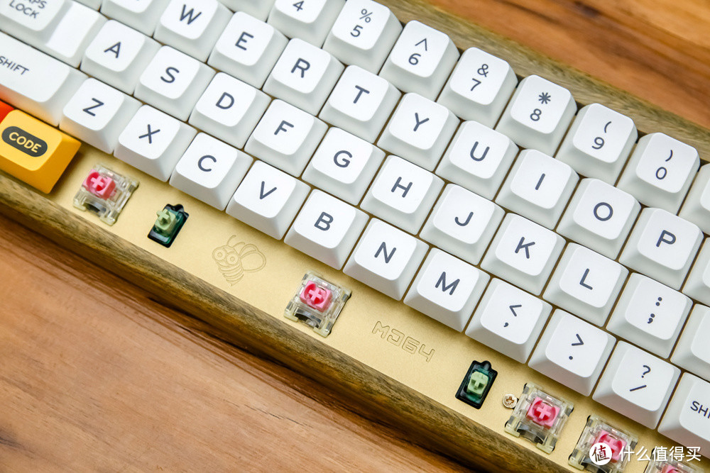 可以盘的客制化键盘？一发入魂，绿檀木外壳MelGeek Mojo60双模键盘入坑记
