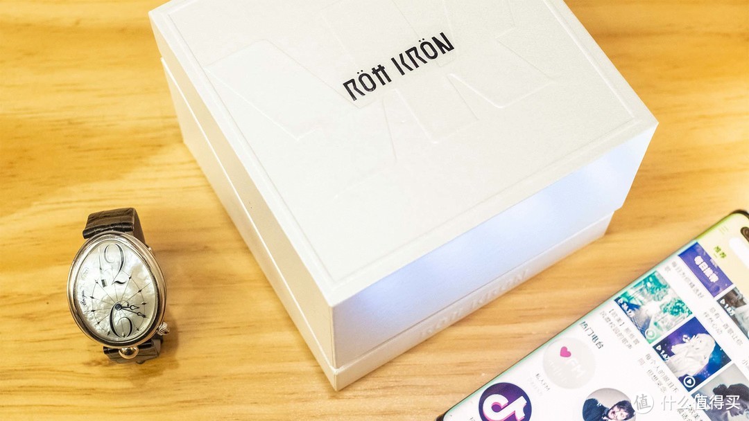 用奢侈品的态度打造真无线耳机——ROtt KRON乐旷陶瓷耳机