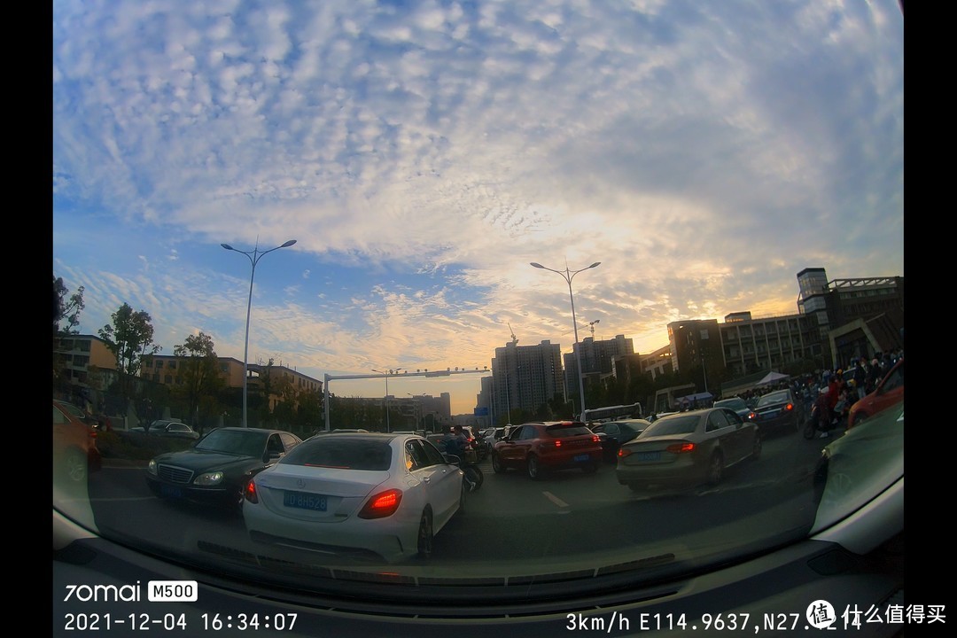 70迈智能行车记录仪M500，随时随地看爱车