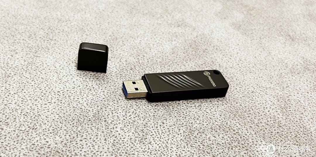 USB 3.2 Gen 1极速读写突破U盘上限天花板：PHIXERO（斐数）F18 高速闪存固态盘开箱和测速体验