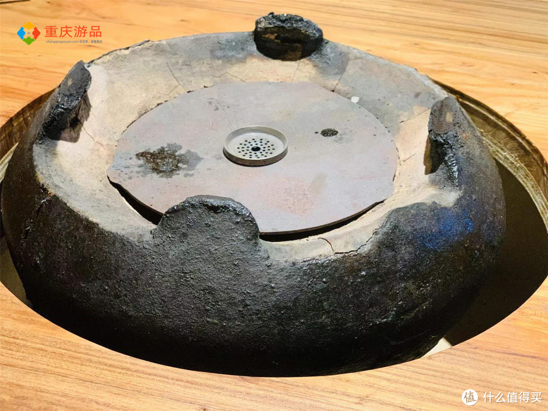 号称重庆火锅的鼻祖，始于民国的老字号，重出江湖后味道如何？