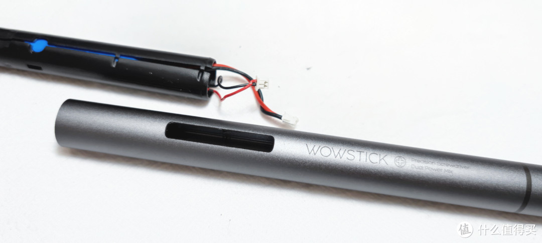 给 wowstick 1f+电动螺丝刀换上 18650 锂电池，满血复活