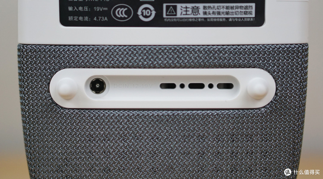 真1080P+LCD显示技术,2000元内最强家用投影仪上手评测