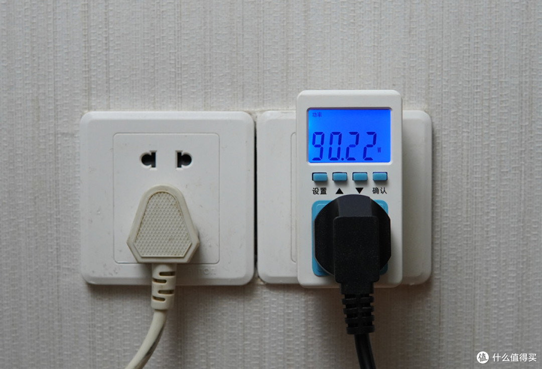 真1080P+LCD显示技术,2000元内最强家用投影仪上手评测