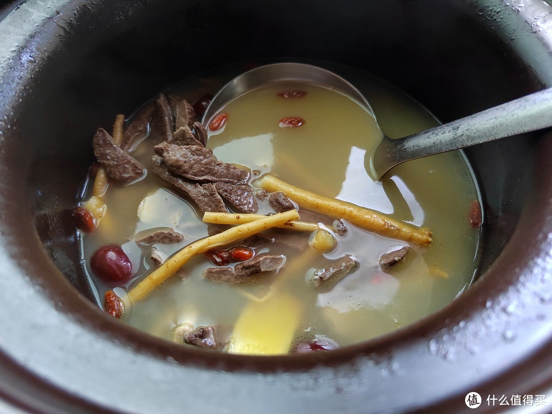 別看豬橫脷便宜,煲湯既營養又好喝.這道藥材豬橫脷湯,大家喜歡嗎?