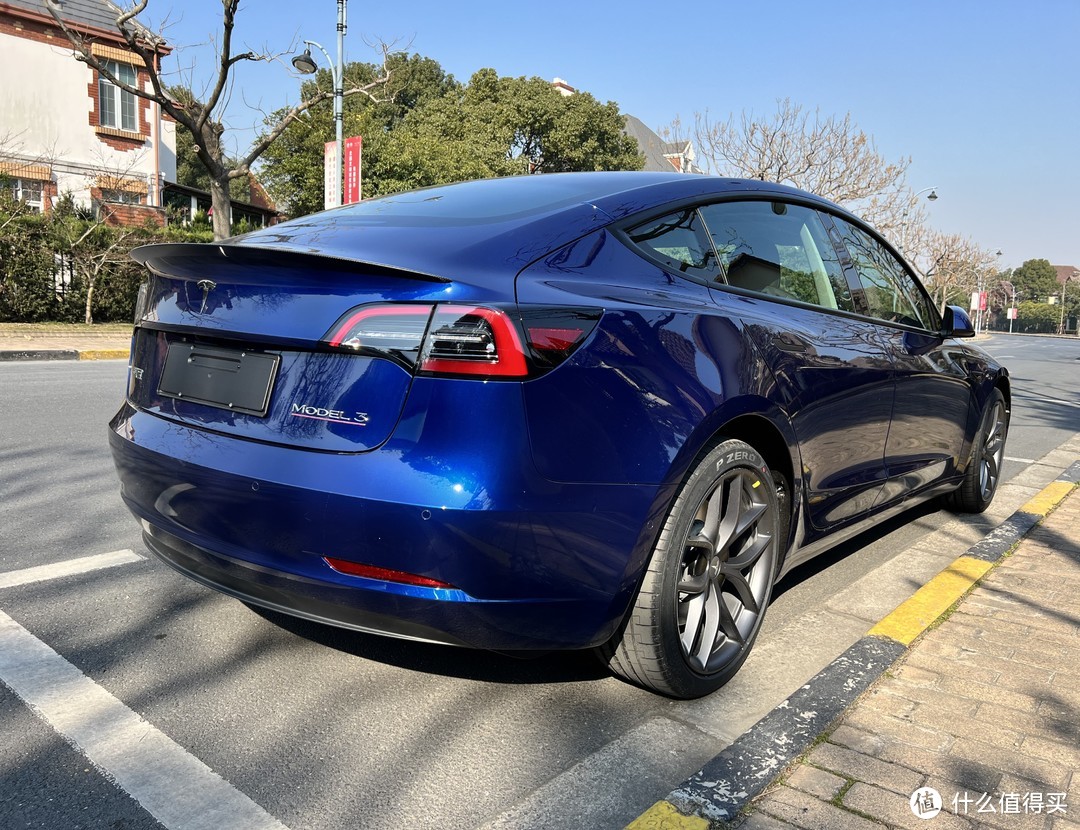 新玩具---特斯拉Model 3性能版，一文讲清M3P方方面面，自此集齐油车、电车、混动