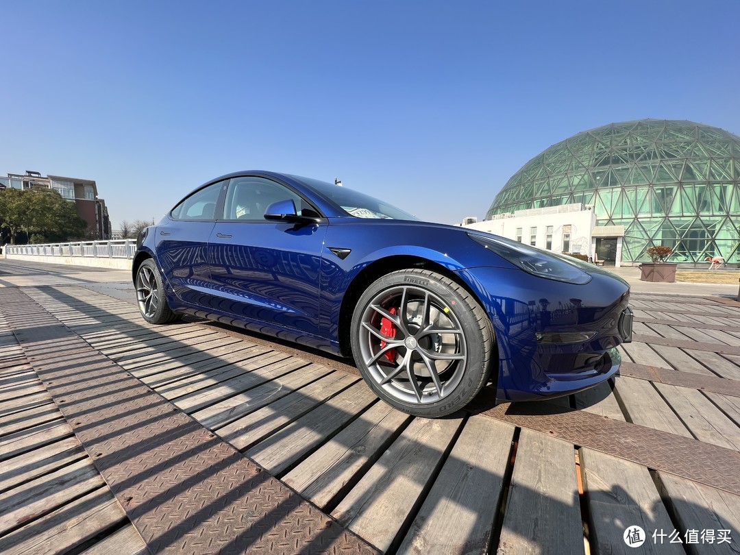 新玩具---特斯拉Model 3性能版，一文讲清M3P方方面面，自此集齐油车、电车、混动