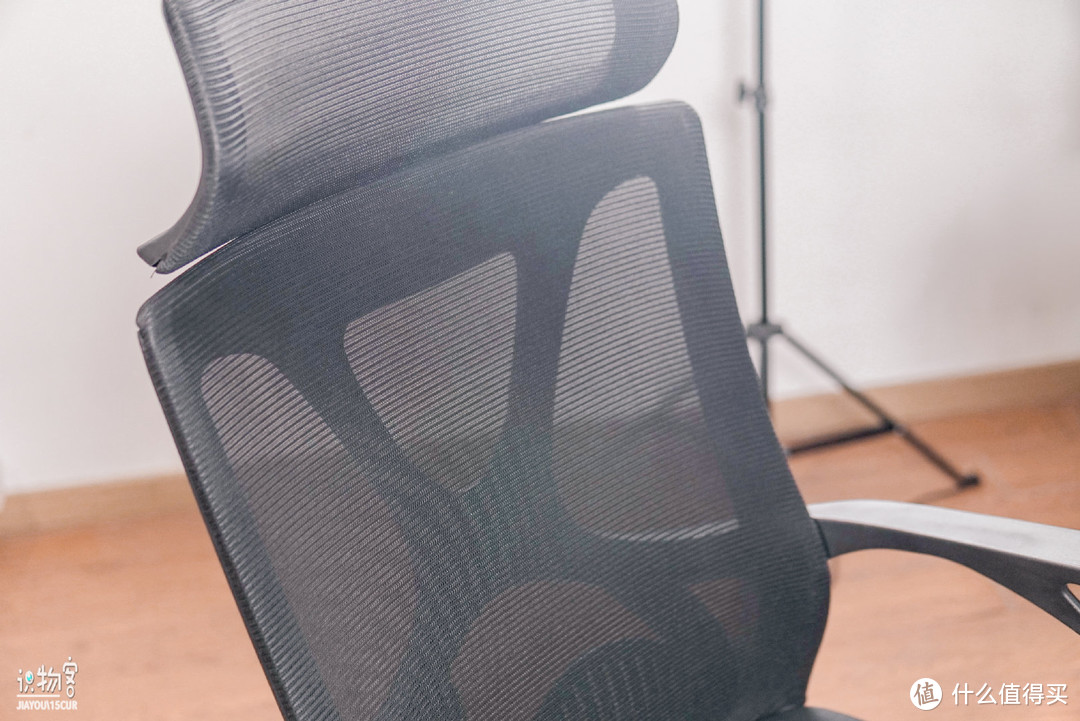 这把价位亲民的椅子，能成为你居家办公的好帮手吗？