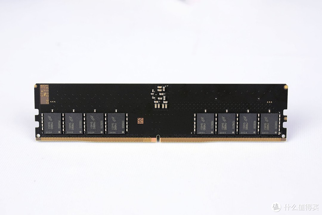 普条秒变超频条 小试美光英睿达DDR5-4800内存