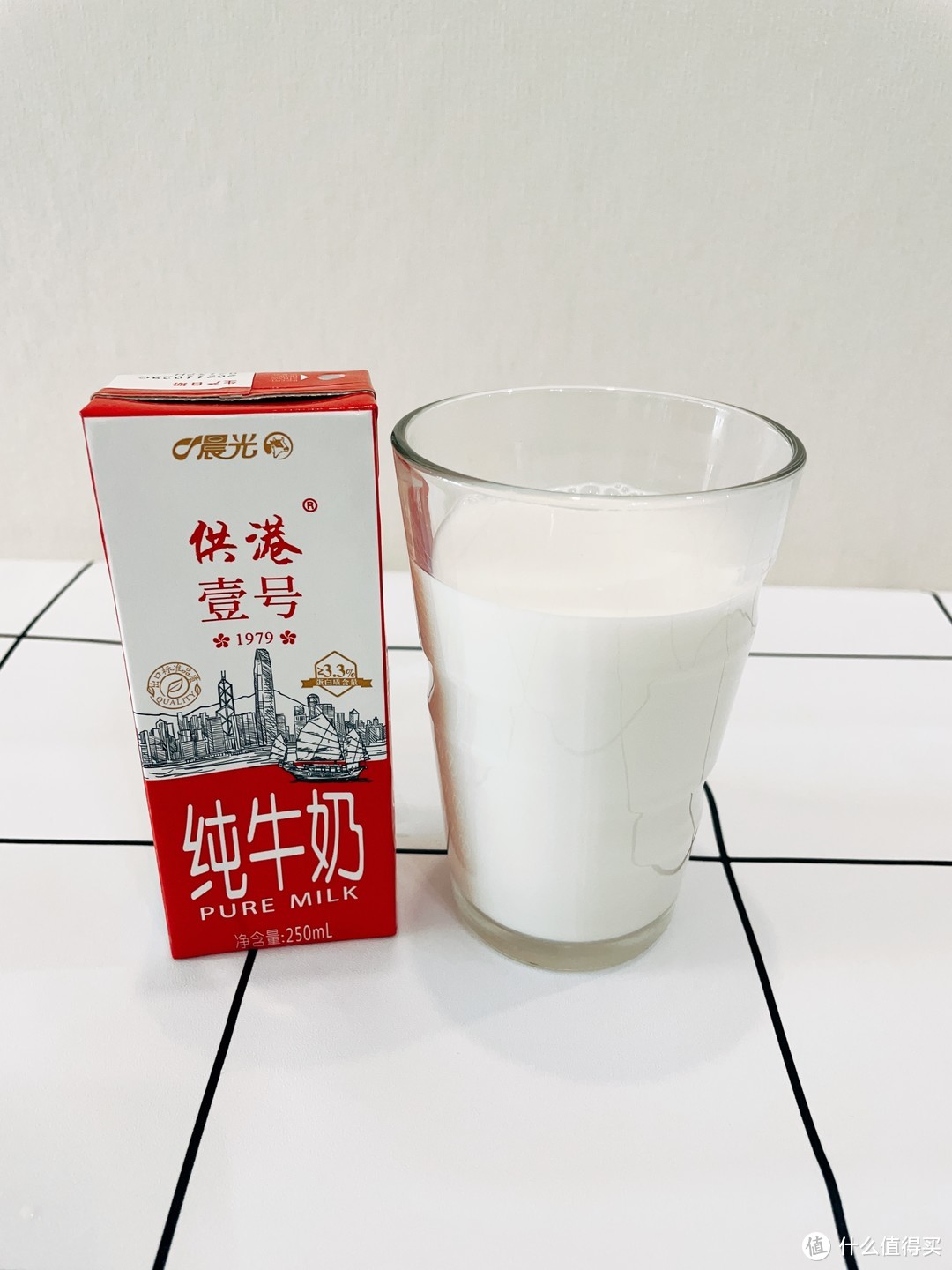 供港壹号纯牛奶—健康高品质，让全家元气满满每一天