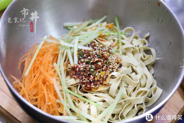 清爽开胃的凉拌豆腐皮，简单快手，新手也能轻松搞定！