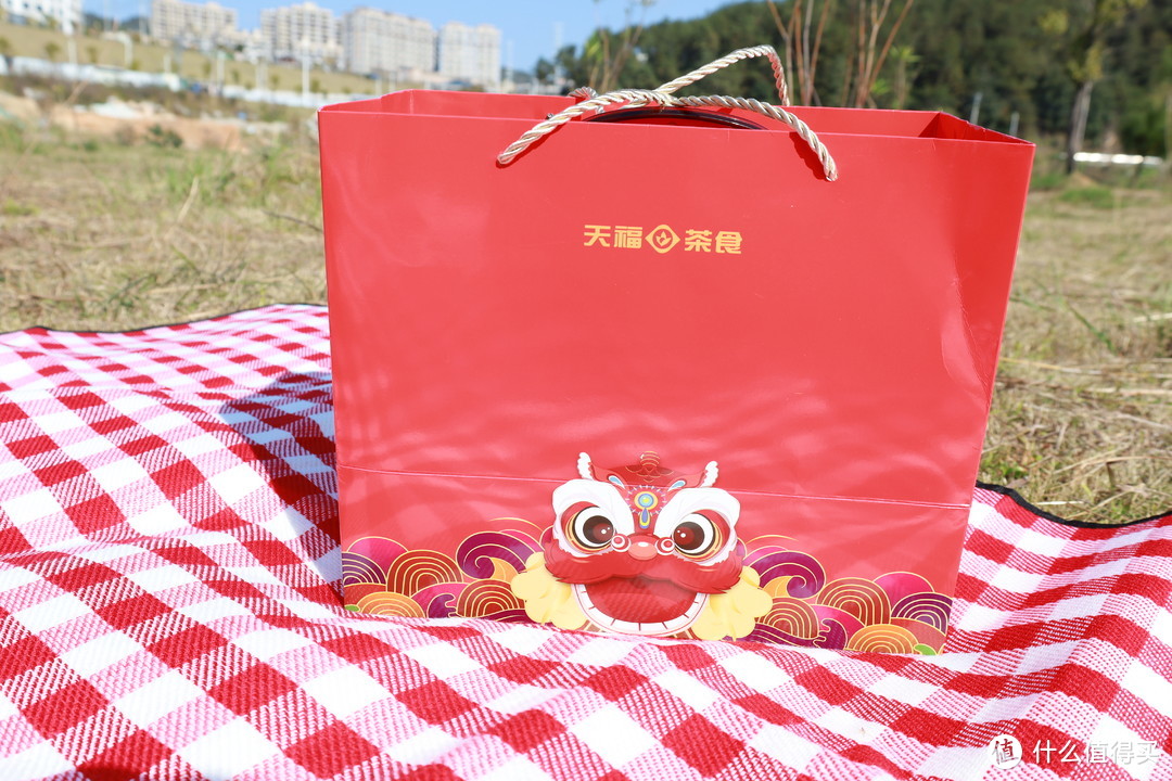 天福茶食的外包装礼盒