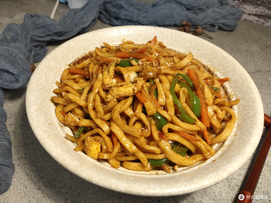 炒面条好吃有诀窍掌握三个技巧不粘不坨和饭店炒的一样好吃